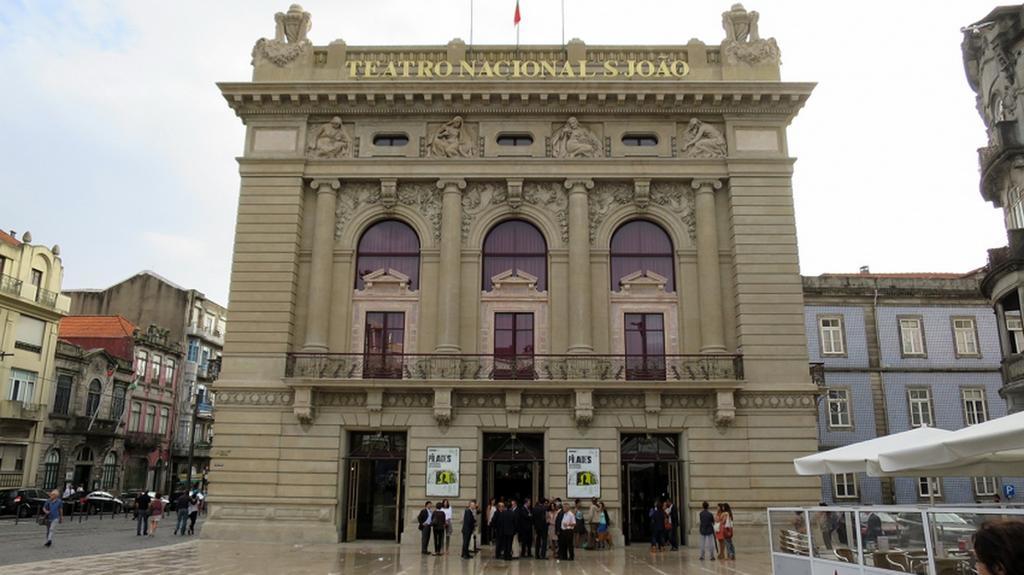 Aparthotel Oporto Entreparedes Εξωτερικό φωτογραφία