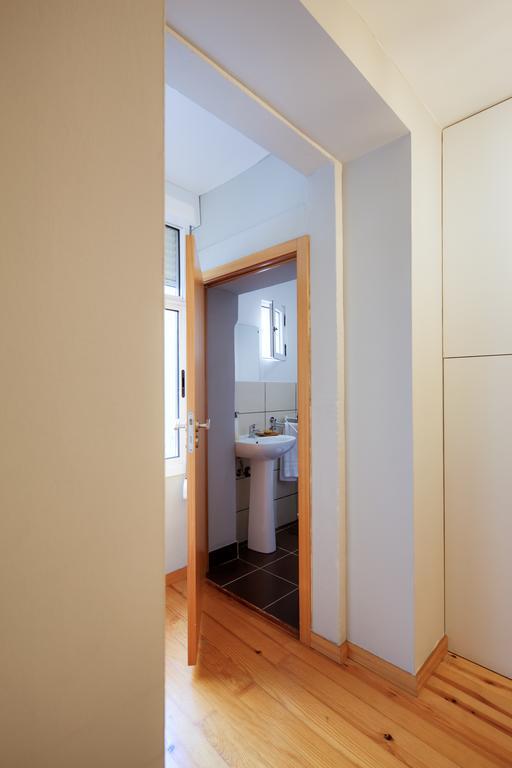 Aparthotel Oporto Entreparedes Εξωτερικό φωτογραφία